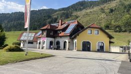             Tolles Wohn- und Geschäftshaus in Top-Lage in 8850 Murau
    