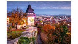             Graz im Herbst
    