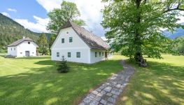             Farmhouse in 2662 Schwarzau im Gebirge
    