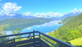             Seeblick ohne Grenzen in Kärnten am Millstätter See: Moderne Ferienwohnung in einzigartiger Aussichtslage
    
