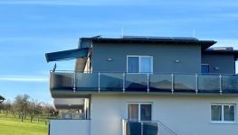             Moderne Traumwohnung mit Terrasse und 2 Garagen
    