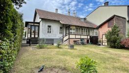             charmantes Jugendstil-Haus mit Entwicklungspotenzial in Grünruhelage
    