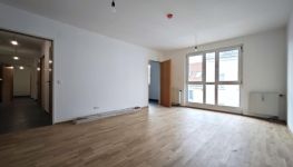             3-Zimmer-Wohnung am Henriettenplatz zu vermieten
    