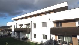             Neuwertige 2-Zimmer-Wohnung mit Balkon/Loggia und Stellplatz
    