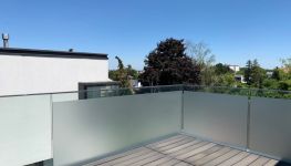             DG WOHNUNG IN ZENTRUMSNÄHE MIT TERRASSE, GARTEN UND WUNDERSCHÖNEM AUSBLICK
    